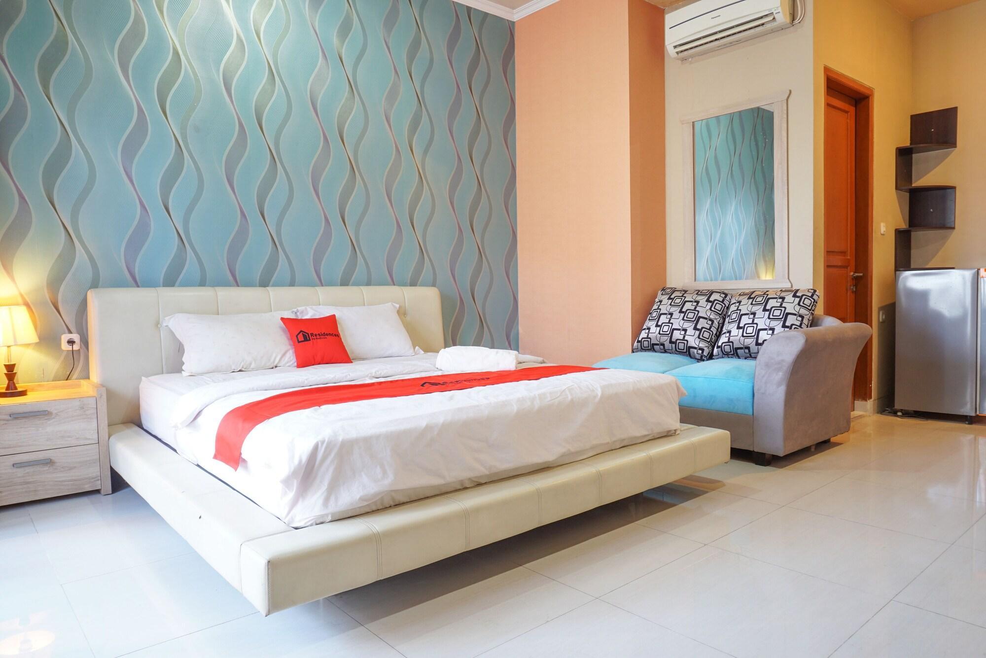 Reddoorz Near Kemang Square Hotel Джакарта Екстериор снимка
